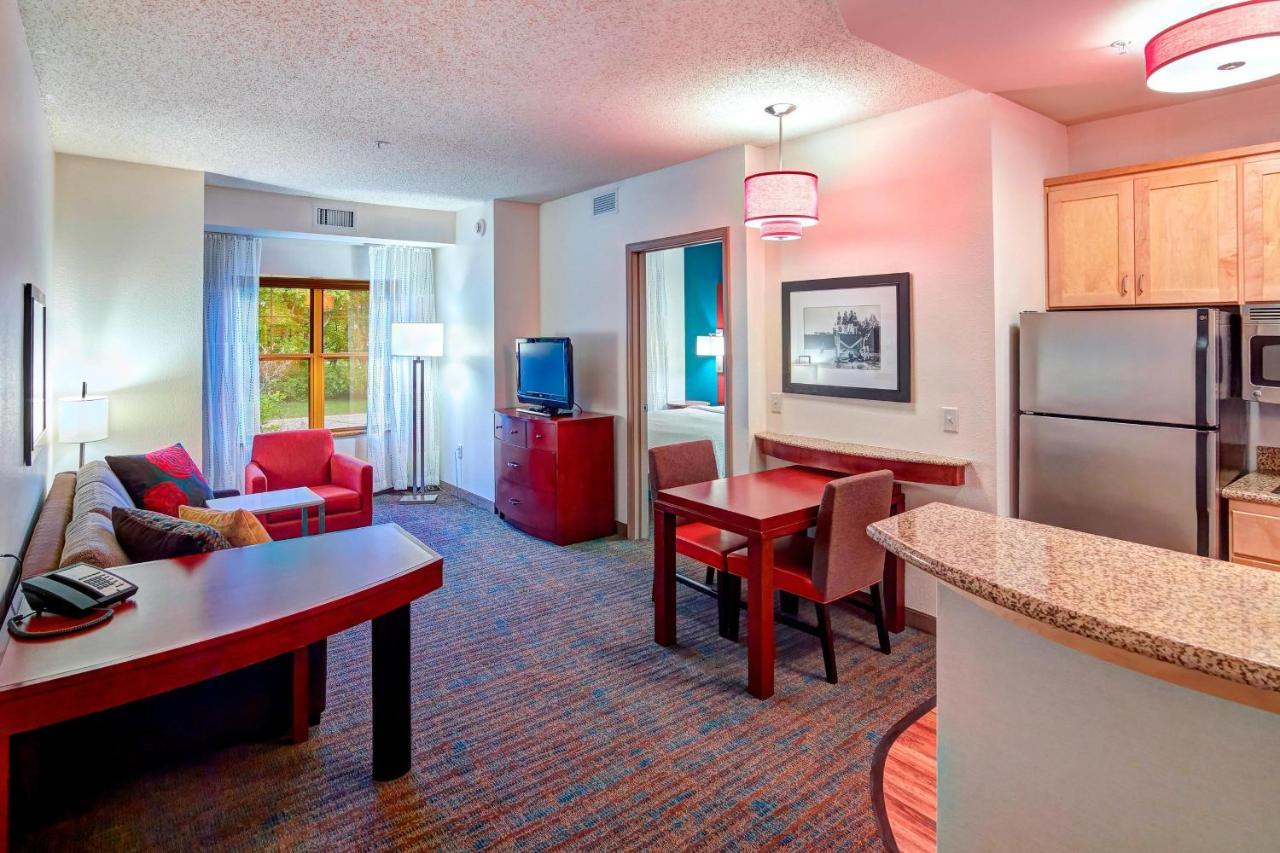 Residence Inn Minneapolis Plymouth Exterior photo