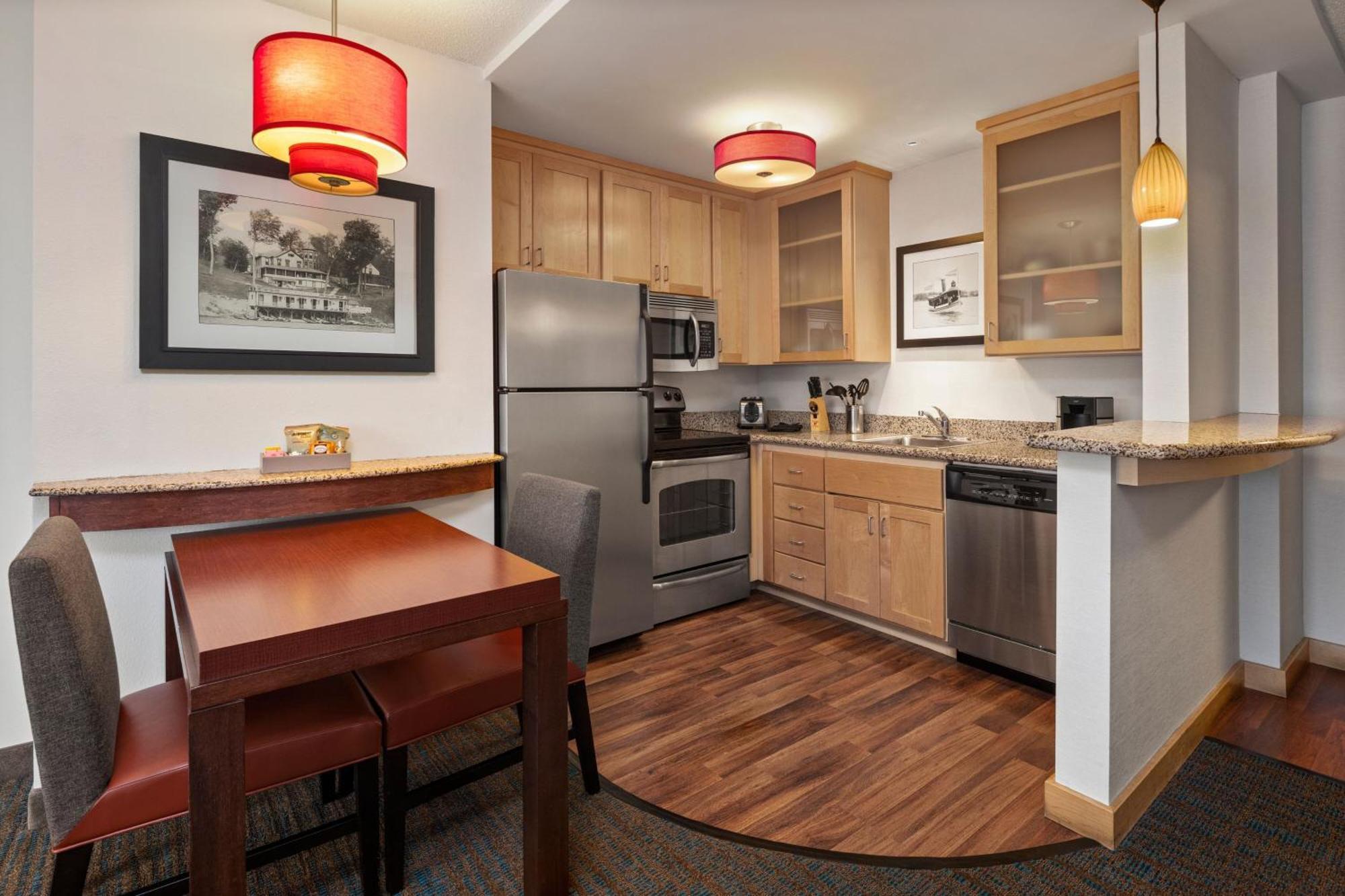 Residence Inn Minneapolis Plymouth Exterior photo