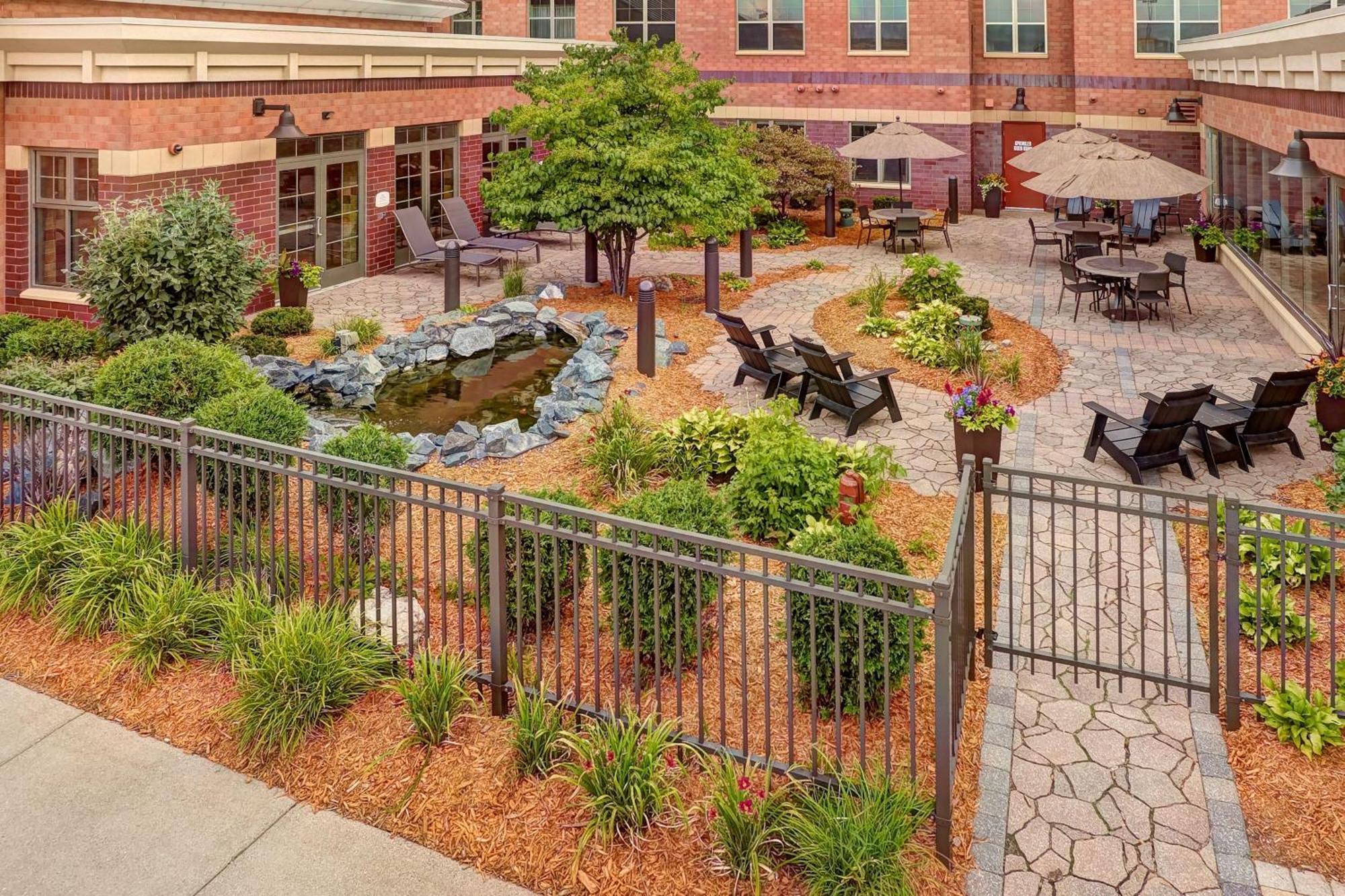 Residence Inn Minneapolis Plymouth Exterior photo