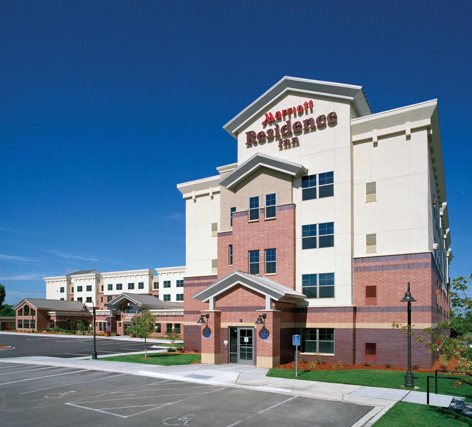 Residence Inn Minneapolis Plymouth Exterior photo